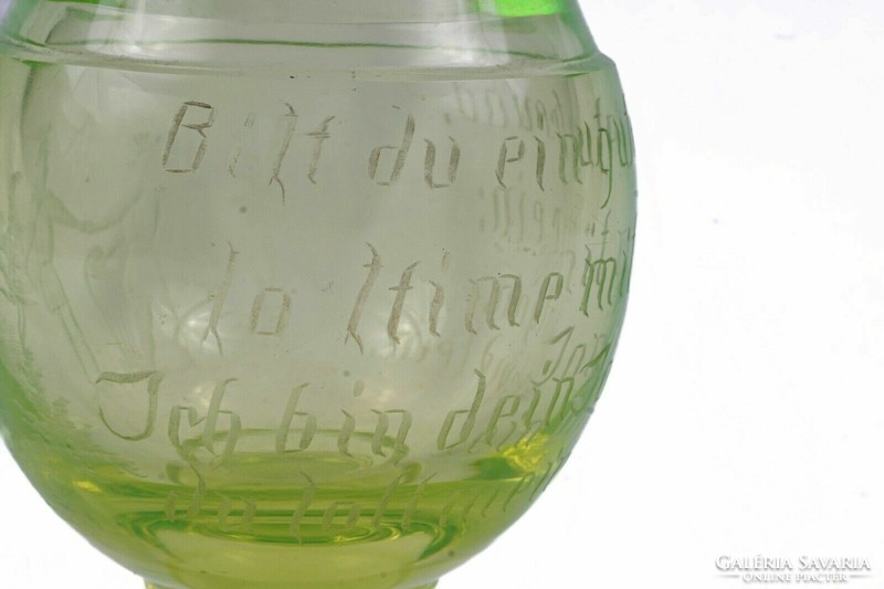 Antik uránüveg kehely, 19. század