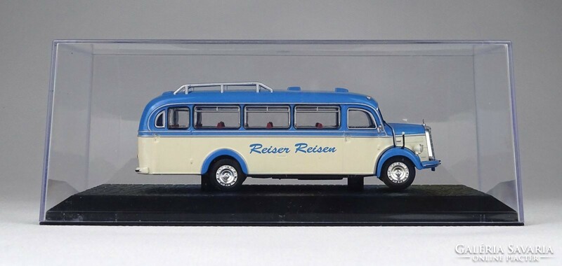 1J204 mercedes-benz o 3500 1949 bus model in a gift box