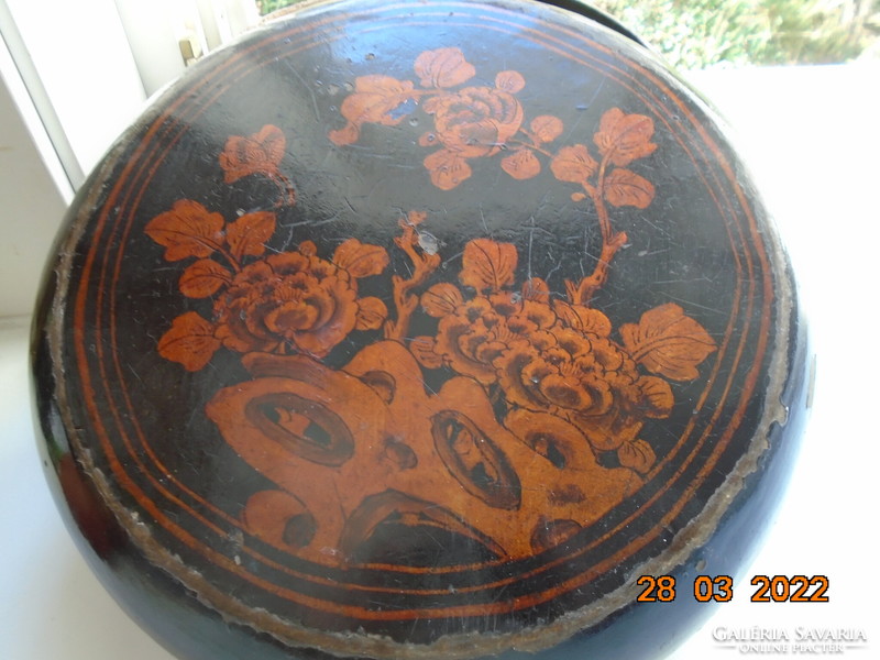 Antique Chinese large size wedding hand painted antique gold pattern lacquer wood box