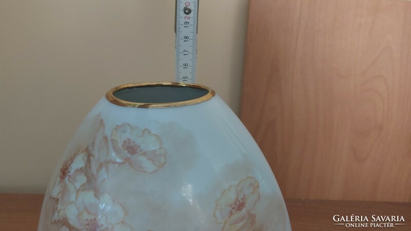 (K) Érdekes formájú Furstenberg porcelán váza