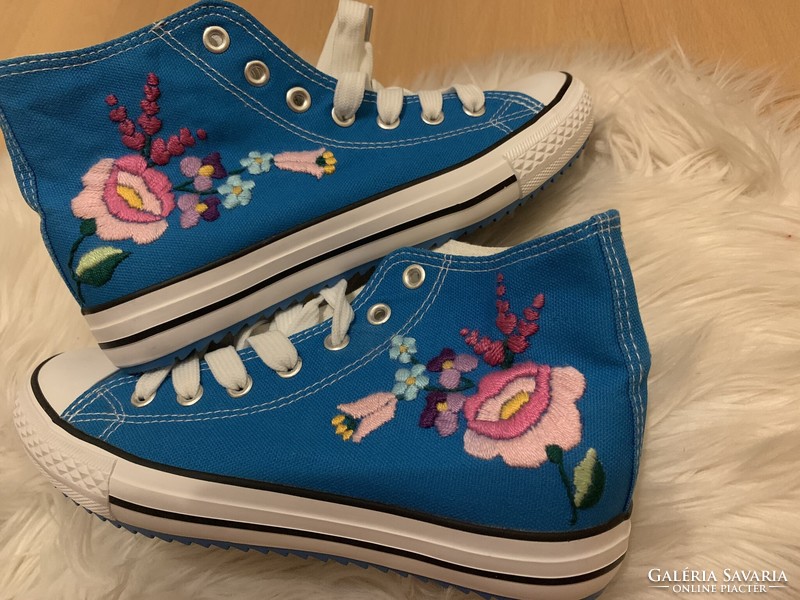 Kalocsa hand embroidered shoes - 37
