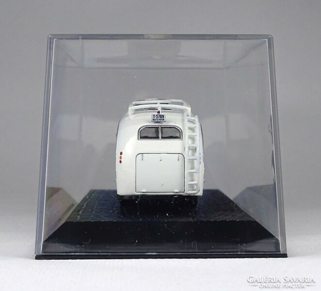 1J207 reo speedwagon in a gift box from a 1946 bus model