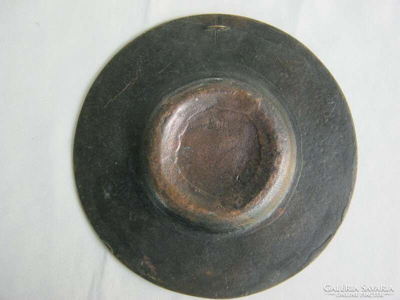 Bronze wall bowl religious themed wall decoration