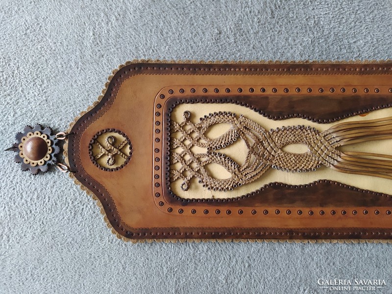 Wall decoration made of leather