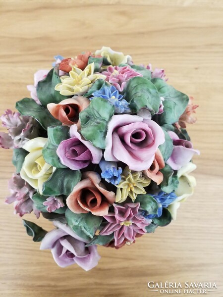 Herend vase with bouquet of flowers