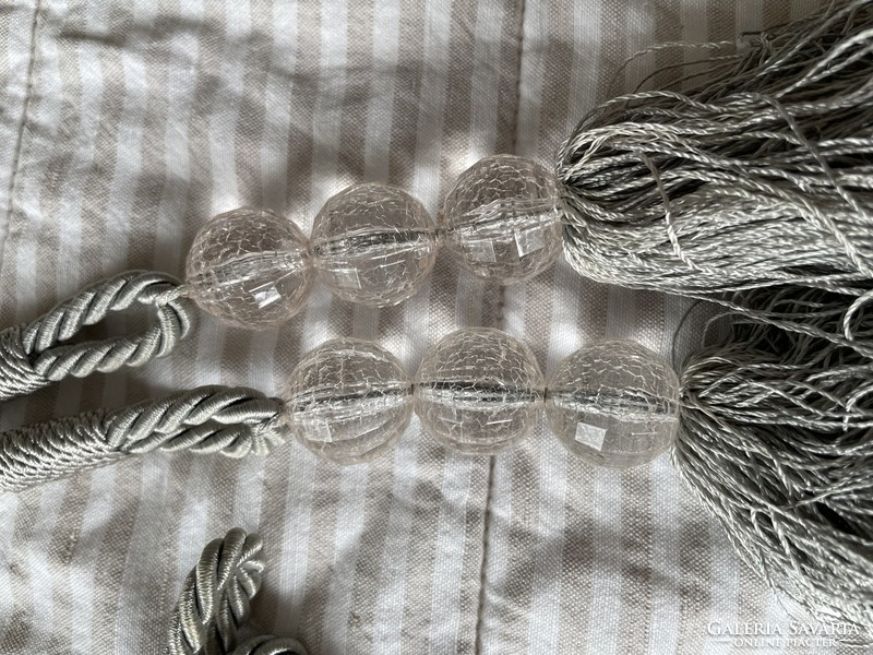 Szép dús ezüst szürke selyem függöny elkötő bojt krakle gyöngyökkel 2 db