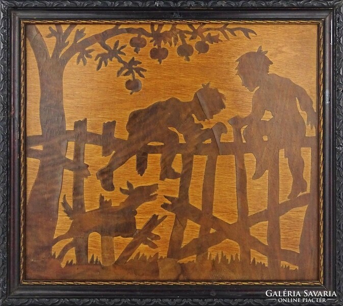 1J094 Régi fiúkat kerítésre kergető kutyás intarziakép régi keretben 23 x 26 cm