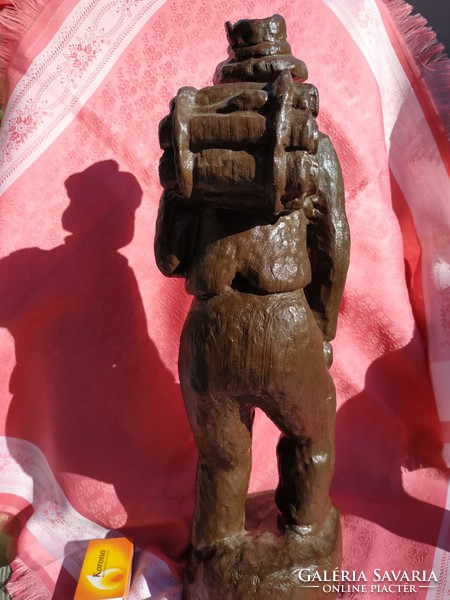 Wood carving of the wanderer