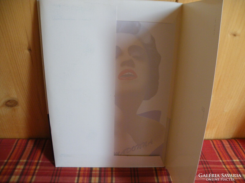 Régi retro Madonnát ábrázoló levélpapír csomag 10 - 10 db- os, az 1980- as évekből, Koperta Kft.