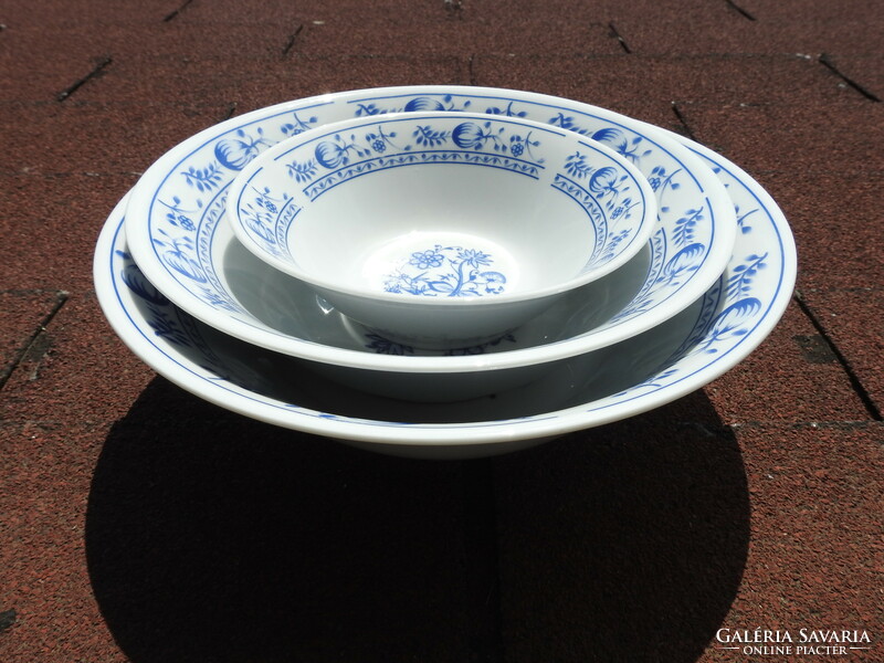 Onion pattern three-part bowl set - aml royal porcelain