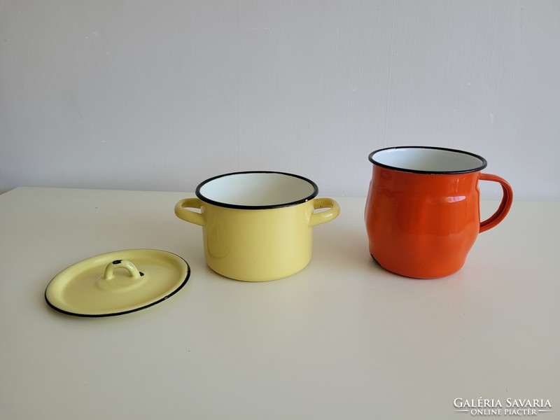 2 Pcs old retro yellow enameled lid with legs and a red milk mug with a stem