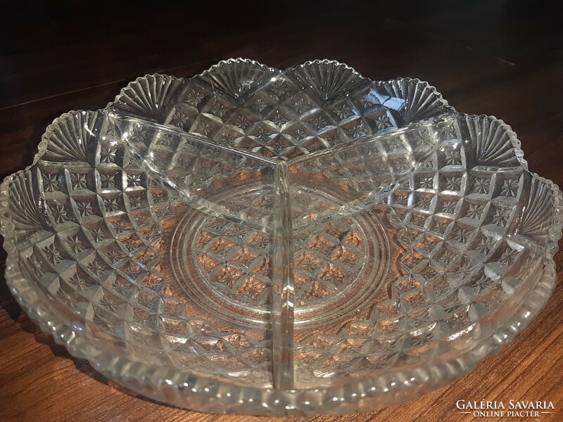 Glass serving