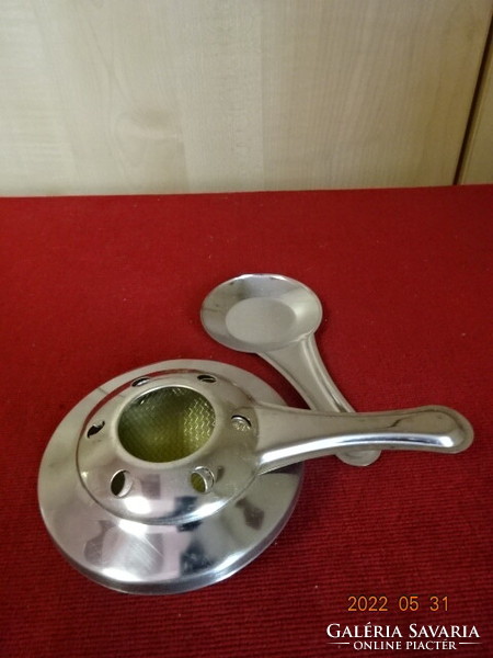 Stainless steel spirit heater with a diameter of 9.5 cm. He has! Jókai.