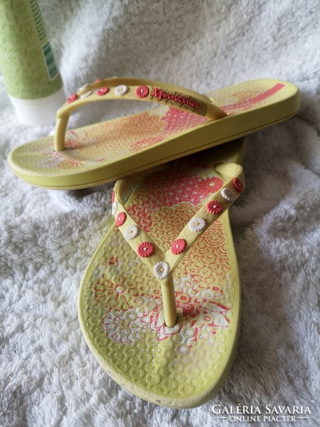 Ipanema 30-31-es strandpapucs, flip-flop, lábujjközös papucs, 20 cm bth