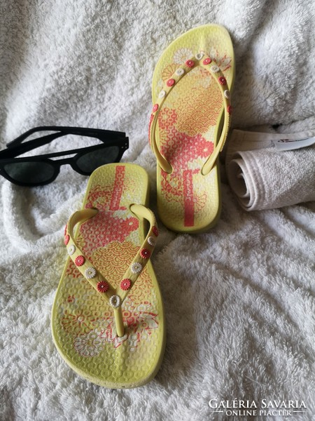 Ipanema 30-31-es strandpapucs, flip-flop, lábujjközös papucs, 20 cm bth