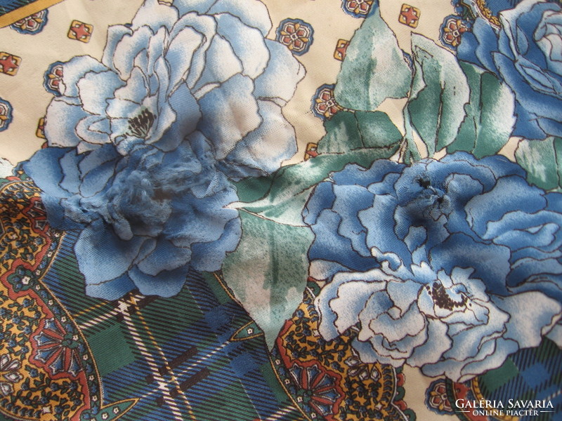 Retro Italian blue rose rayon scarf