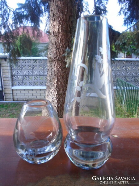 Párban Kosta & Boda szignált különleges üveg kisméretű kristály váza vastagok és nagyon nehezek