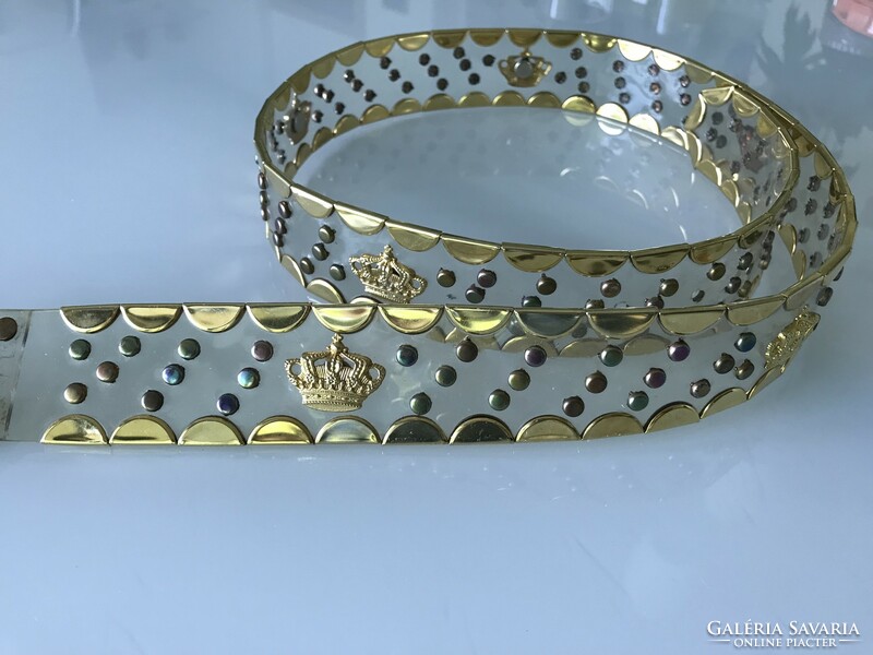 Plastic belt with gold crown decoration, color riveting, 110 cm long