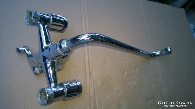 Mofem swing arm bathtub mixer