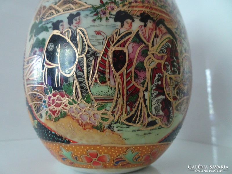 Very nice large flawless hand painted ceramic Chinese egg.