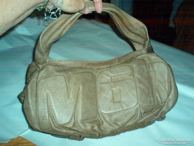 Vintage miss sixty leather handbag