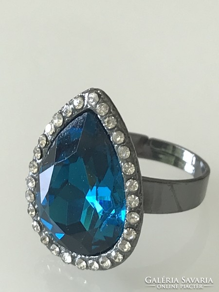 Drop-shaped, huge polished crystal ring, adjustable size, new!