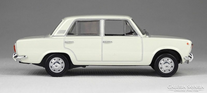 1J231 Polski Fiat 125P (1969) autómodell