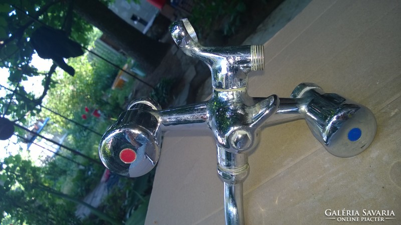 Mofem swing arm bathtub mixer