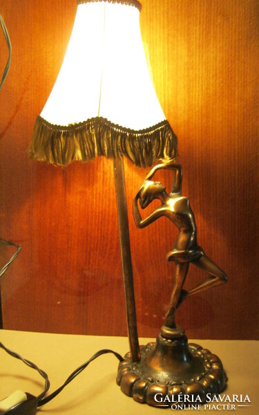 Női akt fém lámpa