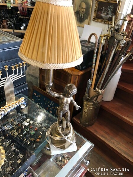 Szecessziós asztali lámpa, 50 cm-es magasságú, bronzból, lakberhez.