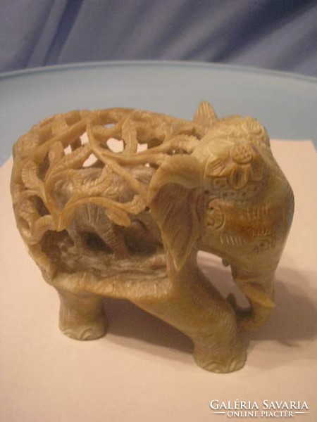 U11 jade stone carved artistic elephant family rarity in the belly with the baby for sale