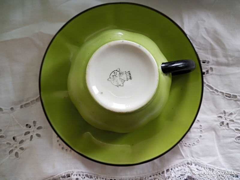 Old zsolnay bright apple green tea cup