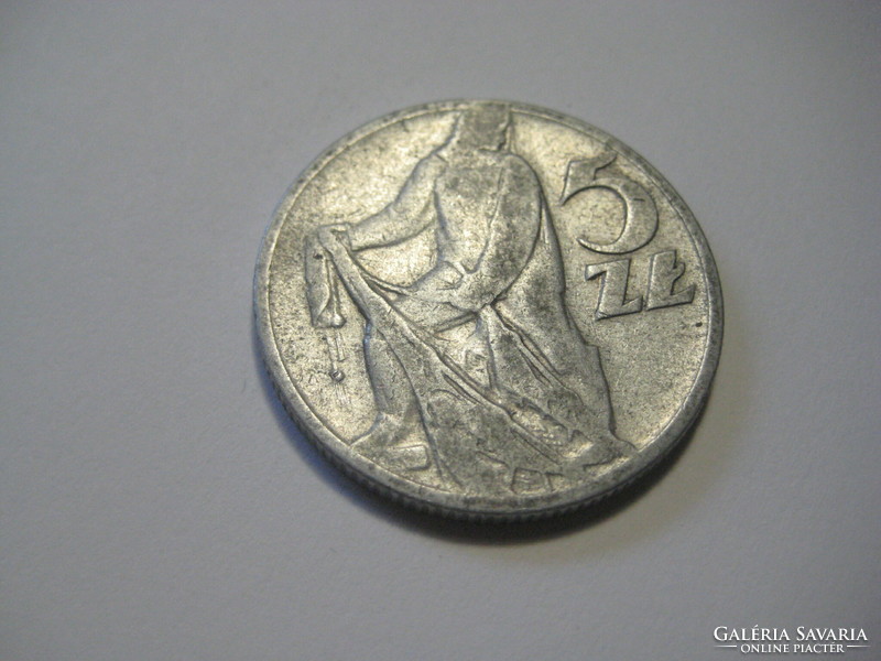 5 Zlotys from 1952 aluminum are rare !!