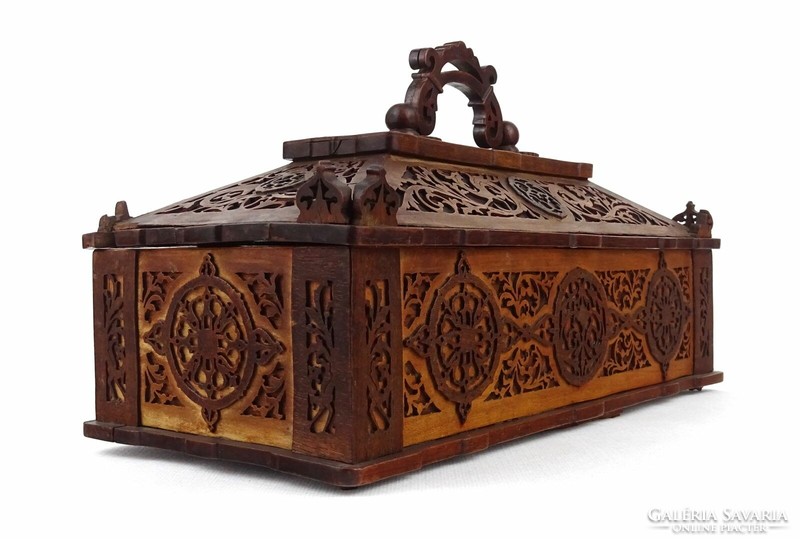 1J128 Antique Lined Carved Large Wooden Box Jewelry Box 32.5 Cm