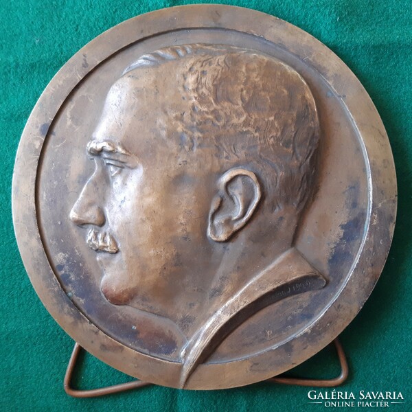 Körmendi Frim Jenő: Fischer Aladár dr., bronz dombormű, 1929