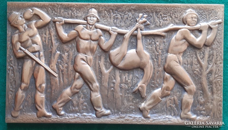 Carpenter Joseph: hunting, bronze relief, relief
