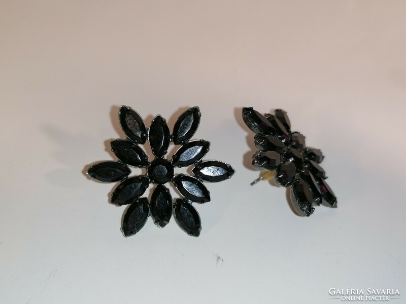 Fekete virág fülbevaló (305)