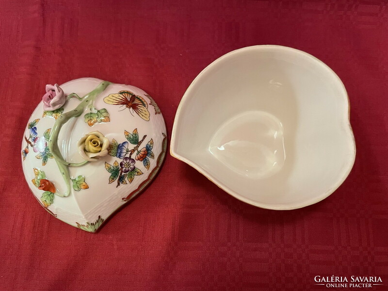 Large Victorian patterned heart shaped sugar can