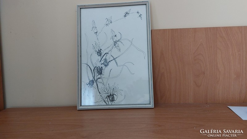 (K) flower motif picture with 22x30 cm frame