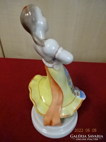 Herendi porcelán figura, népviseleti ruhában táncoló lány. Vanneki! Jókai.