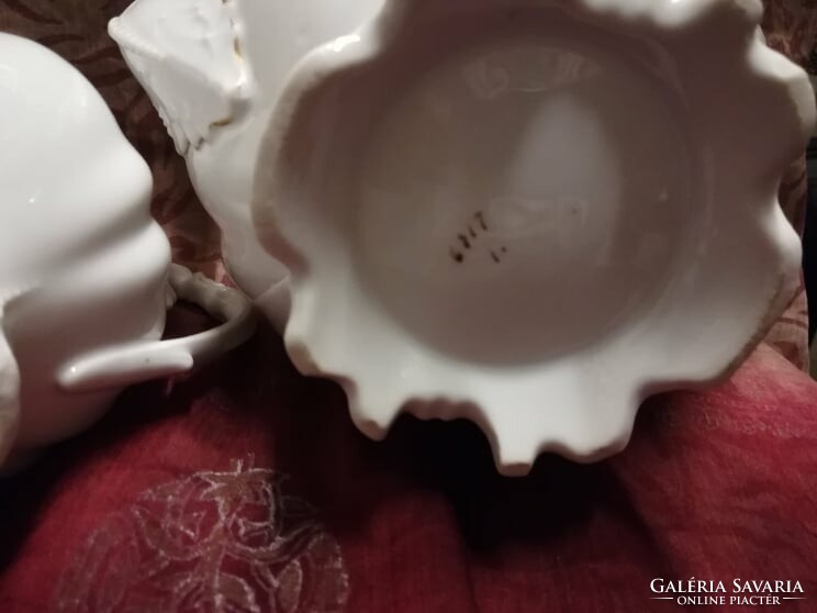 Porcelain jug, spout + sugar holder