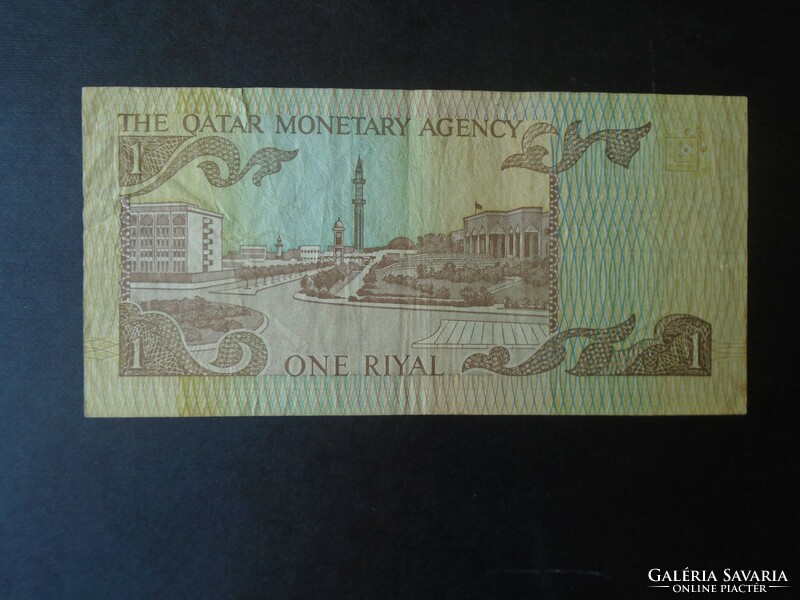 27 Old banknote - qatar p7 1 riyal 1980 f