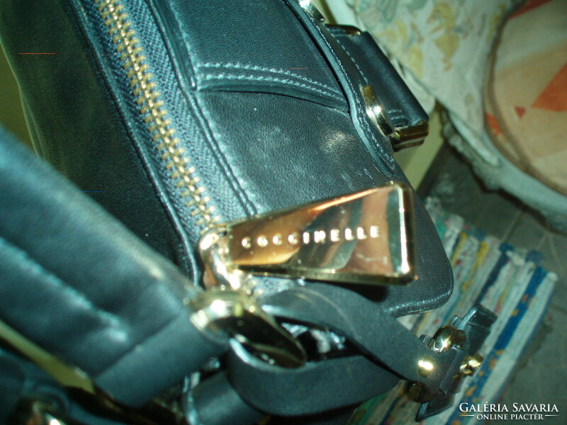 Vintage coccinelle small leather handbag