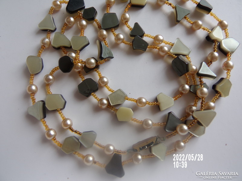 Earthy fashion necklace