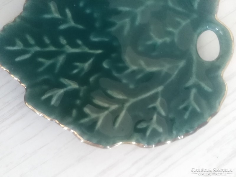 Ceramic leaf with gilded edge