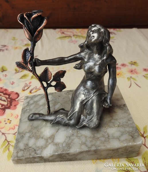 Woman with rose - Art Nouveau tin sculpture on marble pedestal