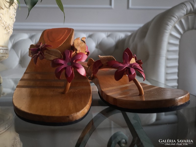 41-42 wooden slippers, Mediterranean-themed 3d appliqué colored leather flowers, rubber foam marquetry