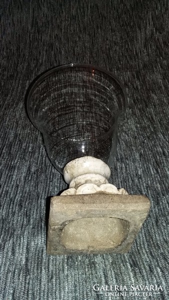 Üveg gyertyatartó kerámia talppal