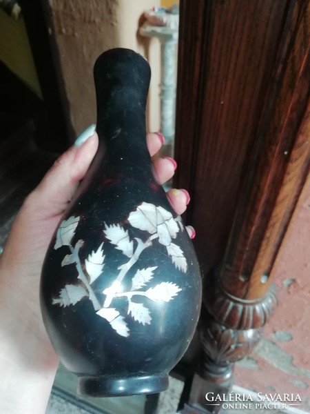 Oriental pearl decorated vase is in the condition shown in the pictures