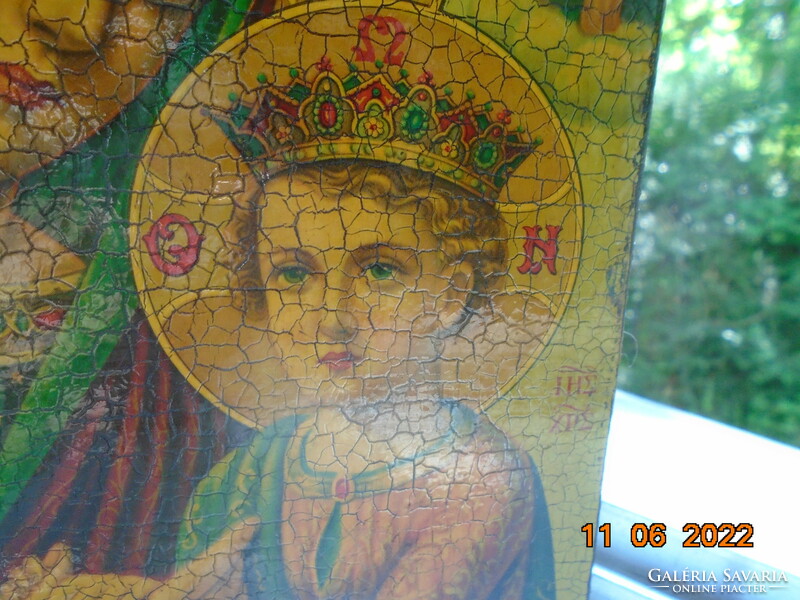 Régi festmény nyomata A megkoronázott Mária a Kisdeddel fa lapon kifejező forma és színvilággal
